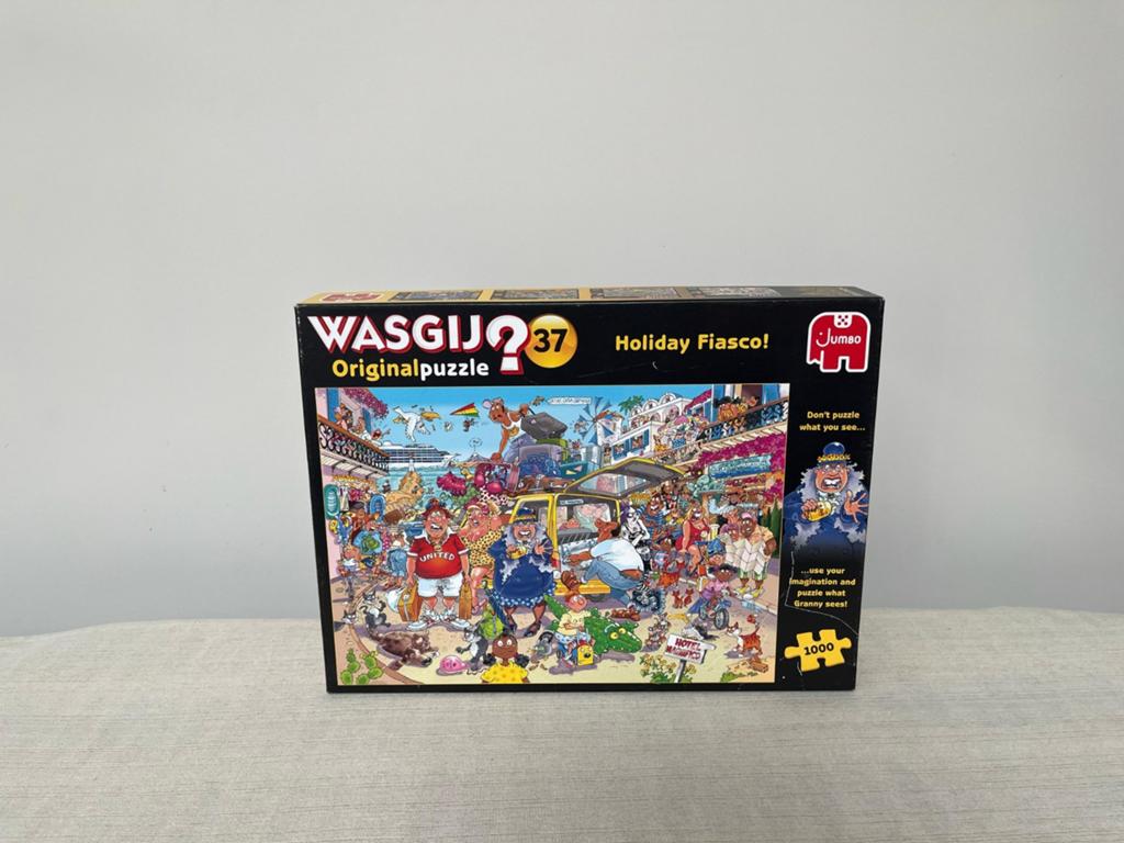 Wasgij Original 37 Holiday Fiasco! Legpuzzel 1000 stukjes, Ophalen, 500 t/m 1500 stukjes, Zo goed als nieuw, Legpuzzel