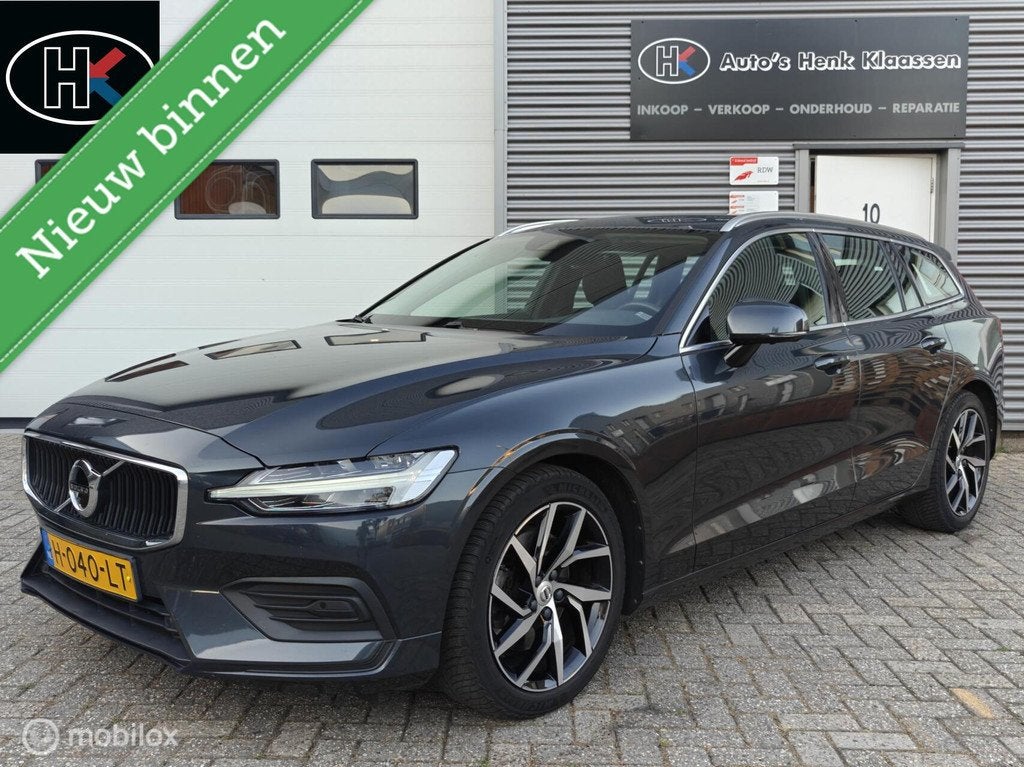 Volvo V60 2.0T4 211pk AUT8 Momentum Pro Leder Stoelverwarm., Auto's, 15 km/l, Euro 6, 4 cilinders, 1969 cc