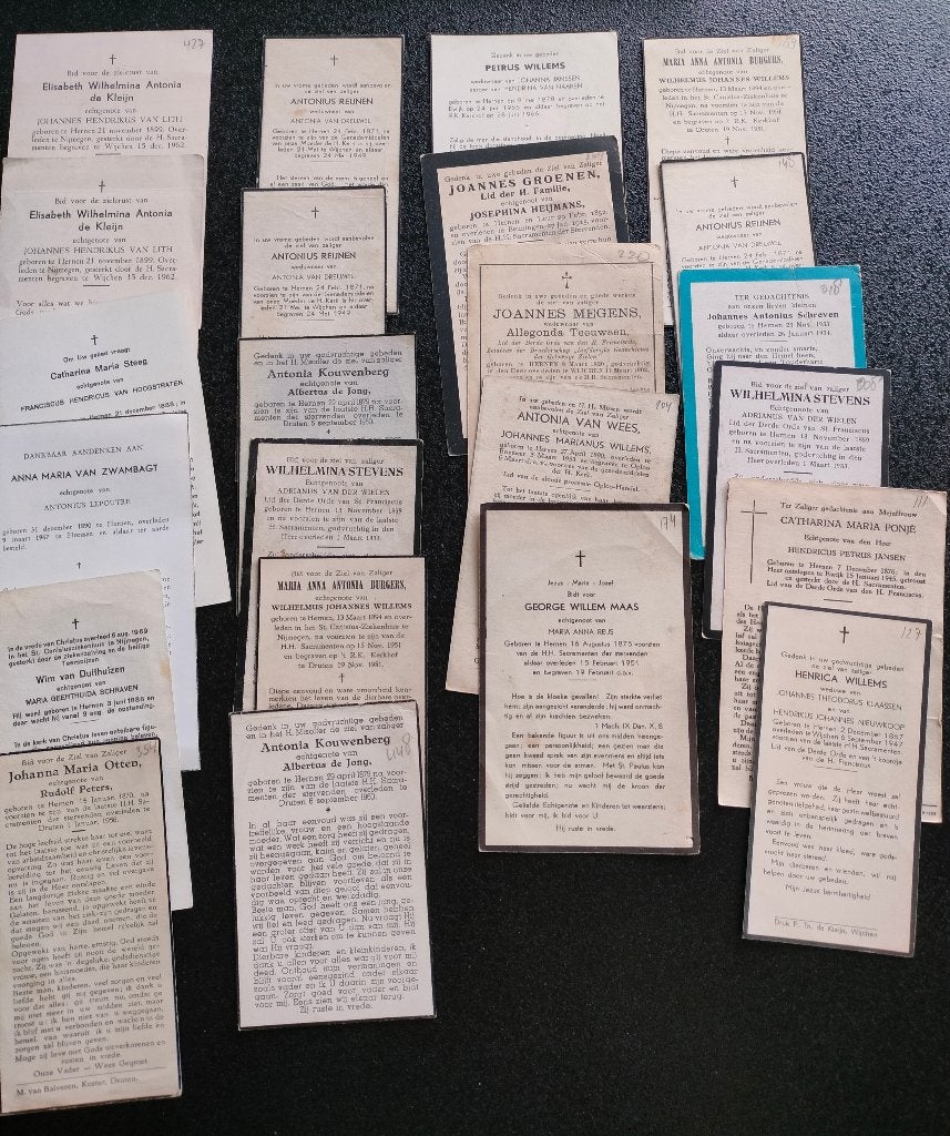 23 oude bidprentjes Geboren Hernen (Gld), Ophalen of Verzenden