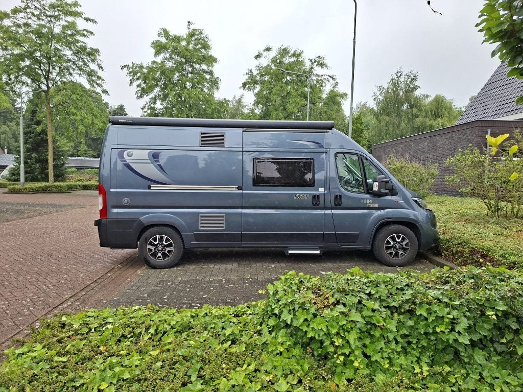 Buscamper te koop per half augustus prijs  € 55.000, Luifel, Buscamper of Camperbus, Ringverwarming, Fiat