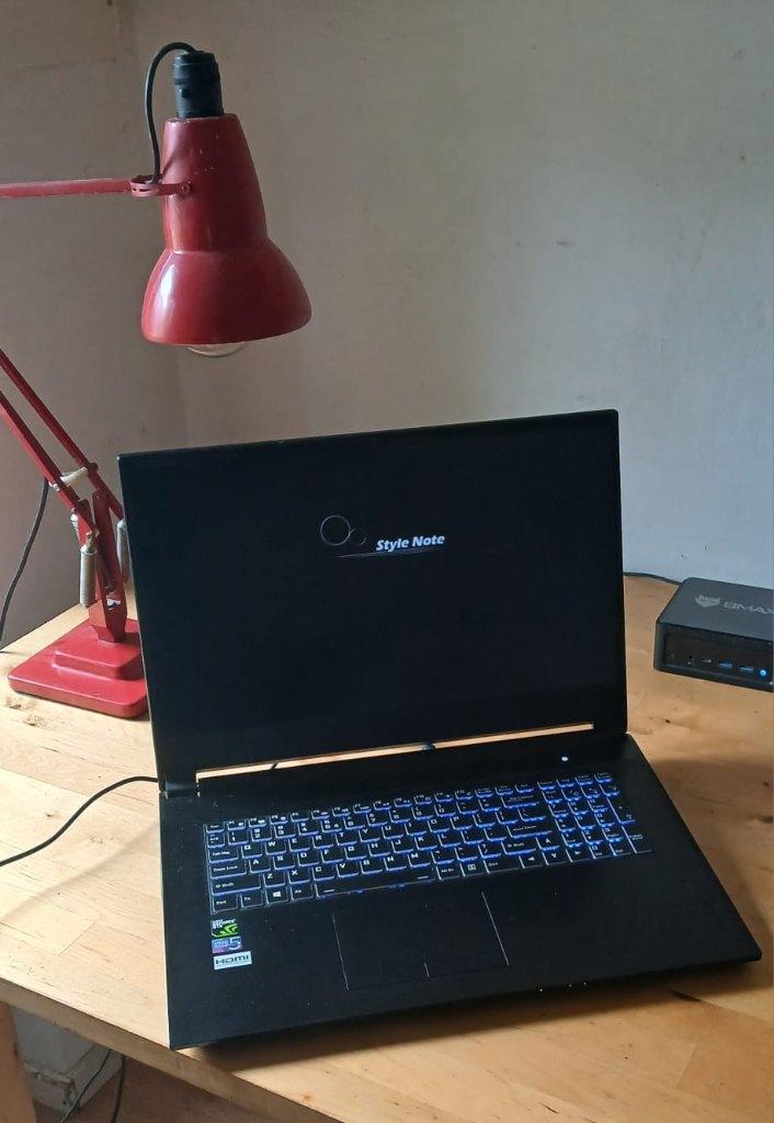 Clevo gaming laptop, Computers en Software, Windows Laptops, 2 tot 3 Ghz, Qwerty, Refurbished, Intel® Core™ i7 