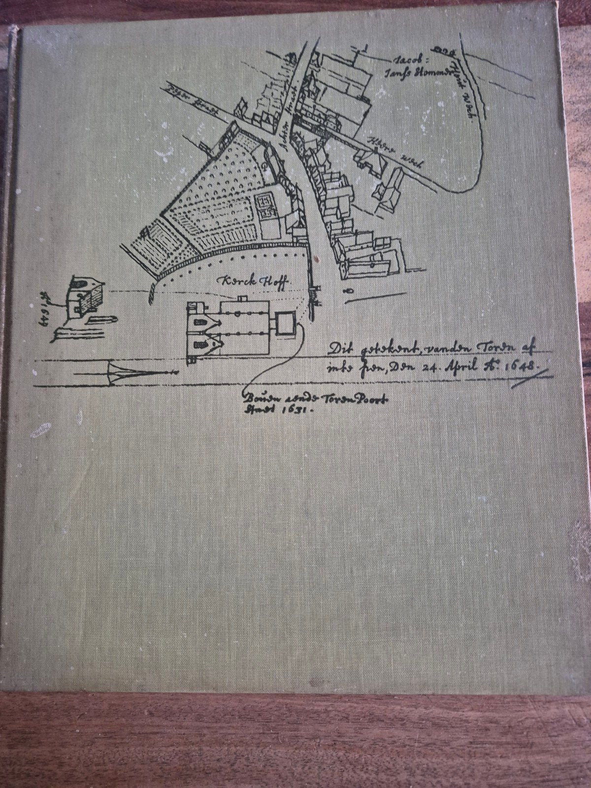 Boeken uit de Ijmond/ Kennemerland, 3 stuks, Ophalen of Verzenden, Gelezen, Koninklijke Nederlandsche Hoogovens en Staalfabrieken NV