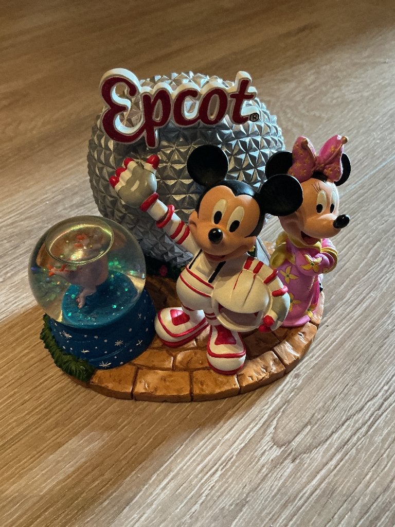 Mickey Mouse snowglobe Epcot, Ophalen of Verzenden, Mickey Mouse, Zo goed als nieuw, Beeldje of Figuurtje