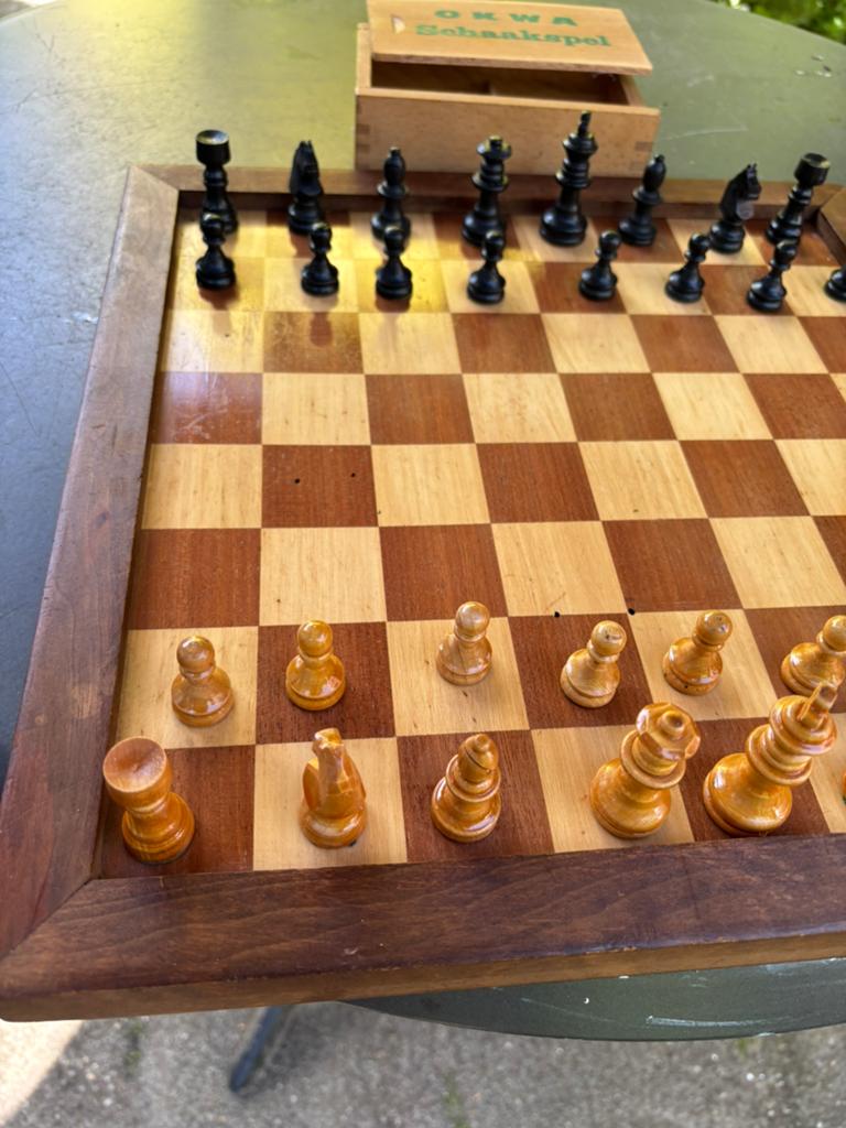 SCHAAKSPEL stevig dik SCHAAKBORD 38/38cm ( zie foto’s), Een of twee spelers, Ophalen of Verzenden, Gebruikt