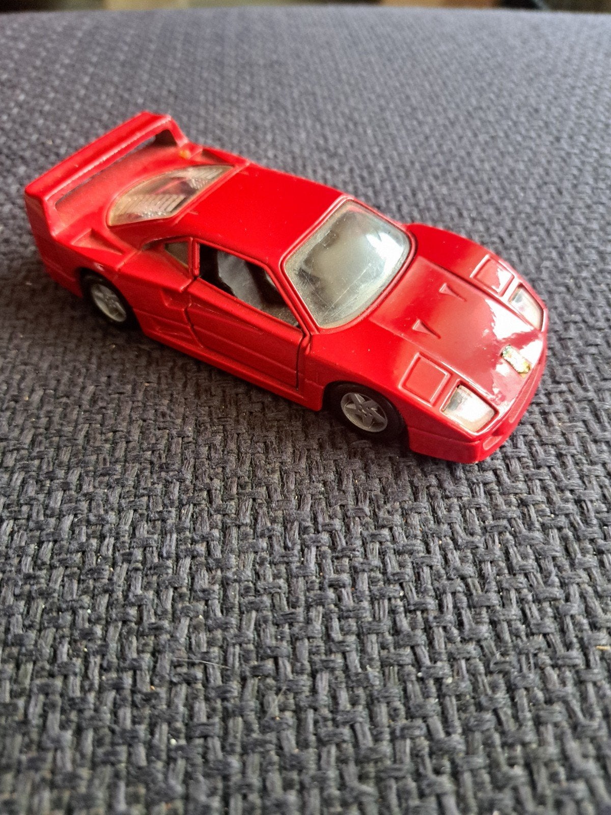 Maisto model Ferrari f40 schaal 1:39, Gebruikt, Auto, Ophalen of Verzenden, N.b