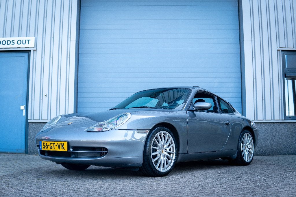 Porsche 911 3.4 Carrera 4 Coupe AUT | Dealer onderhouden |, Automaat, Zwart, 4 stoelen, Leder