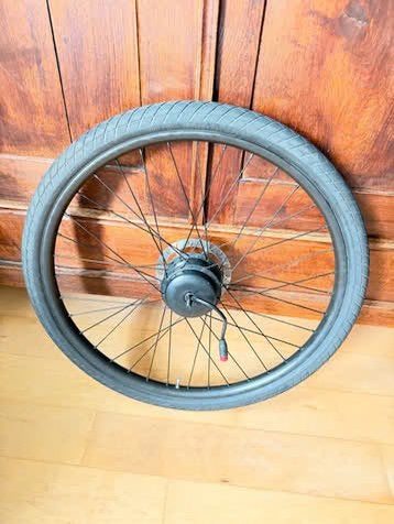 Gloednieuwe VanMoof S5 Voorwiel met Motor + Band + Rotor, Fietsen en Brommers, Fietsonderdelen, Ophalen of Verzenden, Zo goed als nieuw