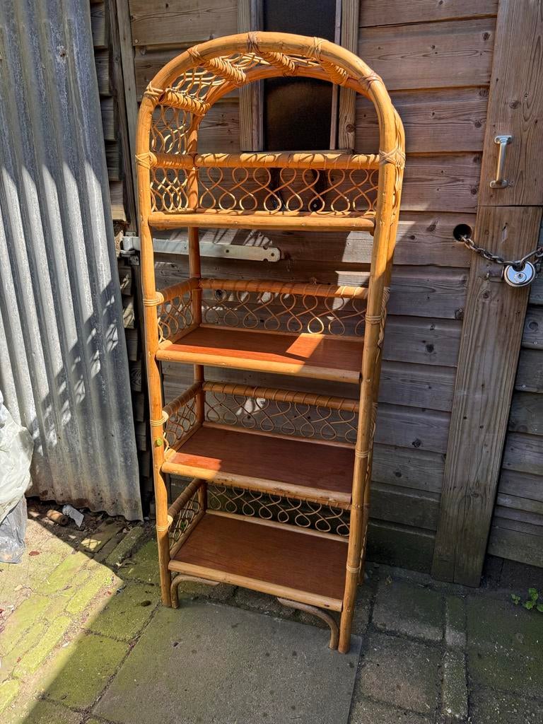 Mooi rotan kastje / rek met 5 planken, Huis en Inrichting, Kasten | Overige, Gebruikt, Ophalen of Verzenden