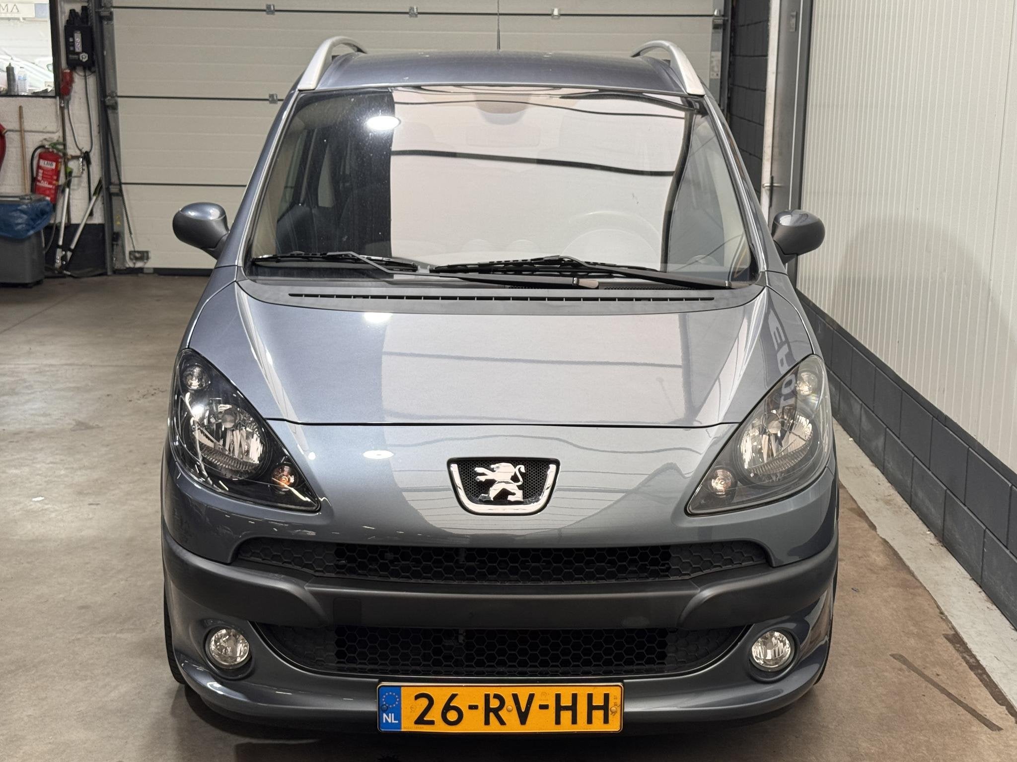 Peugeot 1007 1.6-16V Sporty, Gebruikt, 4 cilinders, 4 stoelen, 1587 cc