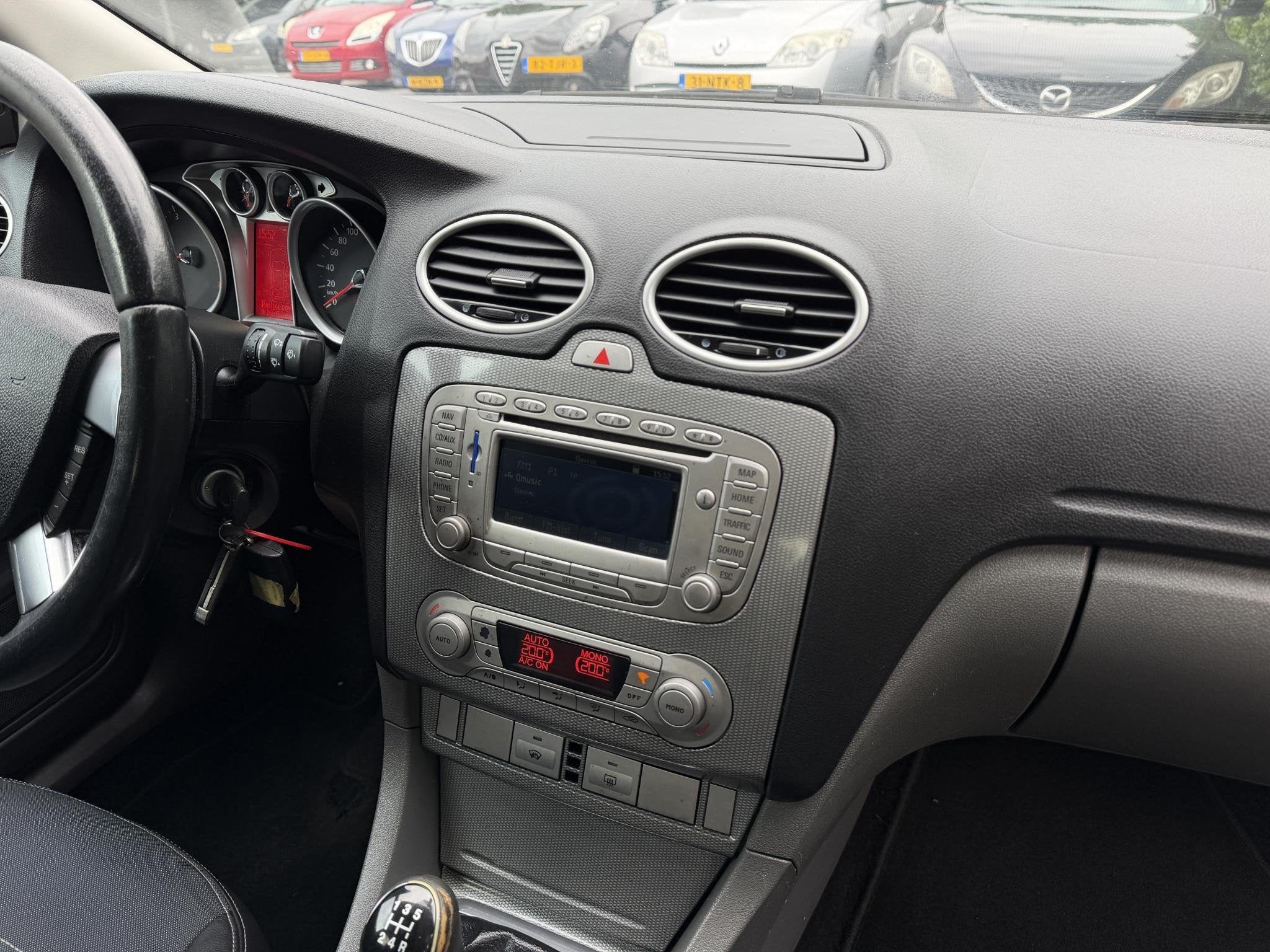 Foto 16 van Ford Focus Wagon 1.6 Titanium | Navi | Autom. Airco | Cruise