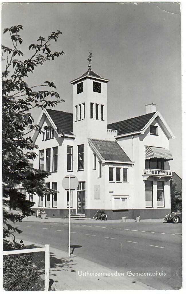 Uithuizermeeden - Gemeentehuis, Verzamelen, Ansichtkaarten | Nederland, Verzenden, 1960 tot 1980, Gelopen, Groningen