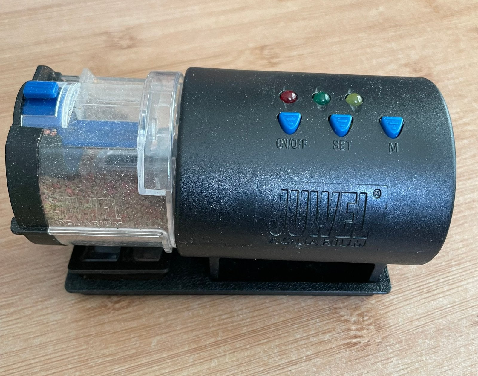 Voederautomaat voor aquarium merk JUWEL, Ophalen of Verzenden, Zo goed als nieuw