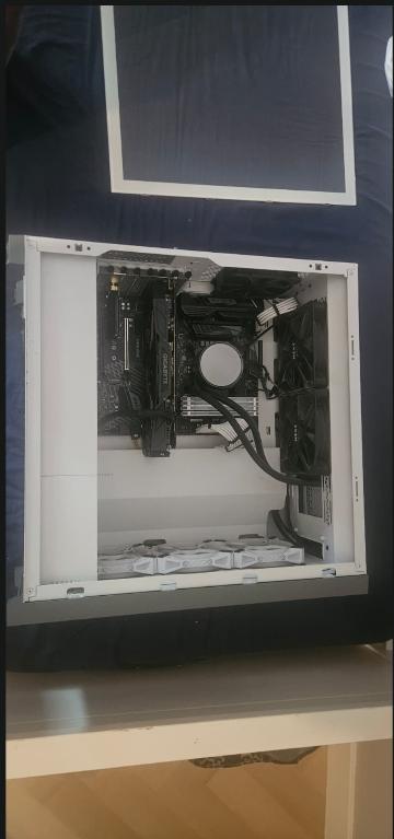 Gaming PC i7-8700K / GTX 1070 Ti / 32GB RAM / Watergekoeld, Computers en Software, Desktop Pc's, Ophalen, Gebruikt, 32 GB, Gaming