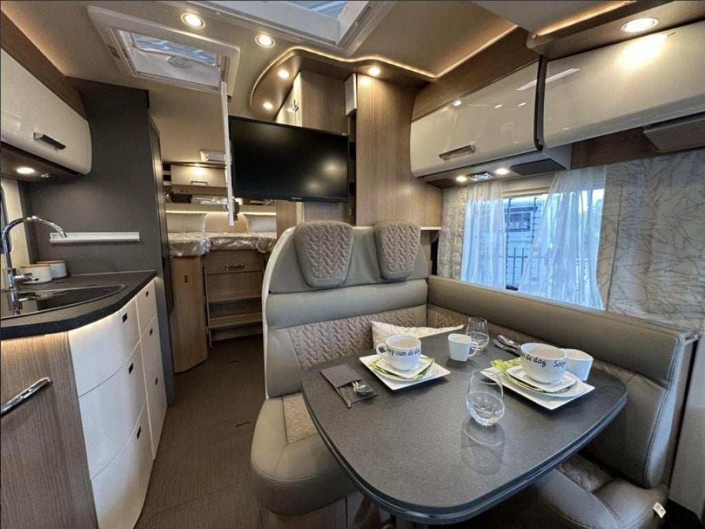 Carthago C1-Tourer 141 KB-LE 180PK-2026 AUTOMAAT 667CM, Caravans en Kamperen, Ringverwarming, Verwarmde buitenspiegels, Fiat, 6 tot 7 meter