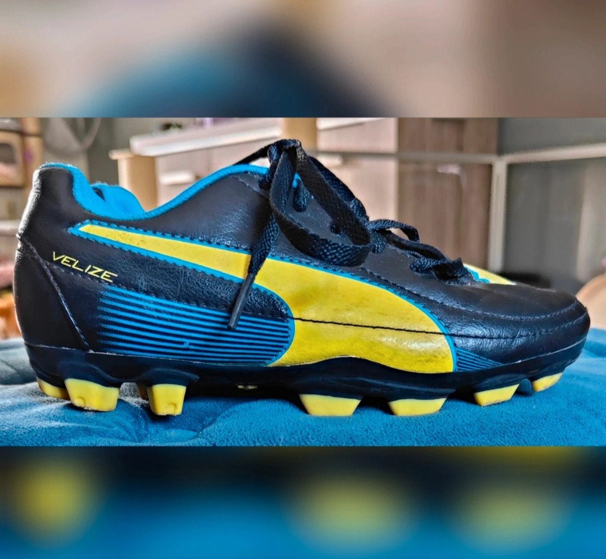 Puma Velize JR kinder voetbalschoenen maat 30, Sport en Fitness, Voetbal, Maat XS of kleiner, Ophalen of Verzenden, Zo goed als nieuw