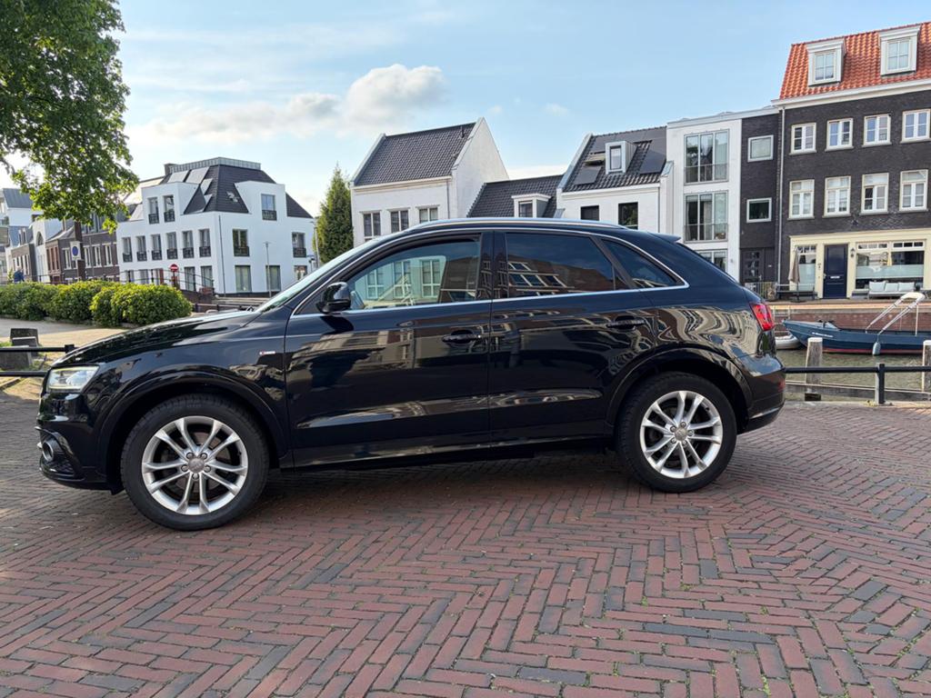 Audi Q3 2.0TFSI Quattro 125KW S-tron 2014 Zwart, 4 cilinders, Zwart, Bluetooth, Vierwielaandrijving