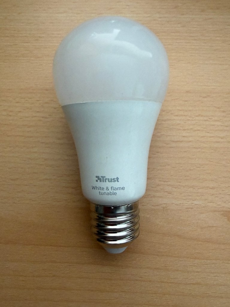 Trust Zigbee lamp E27 dimbaar. Werkt met Philips Hue Bridge., Led-lamp, Gebruikt, Spraakbesturing, Instelbaar wit