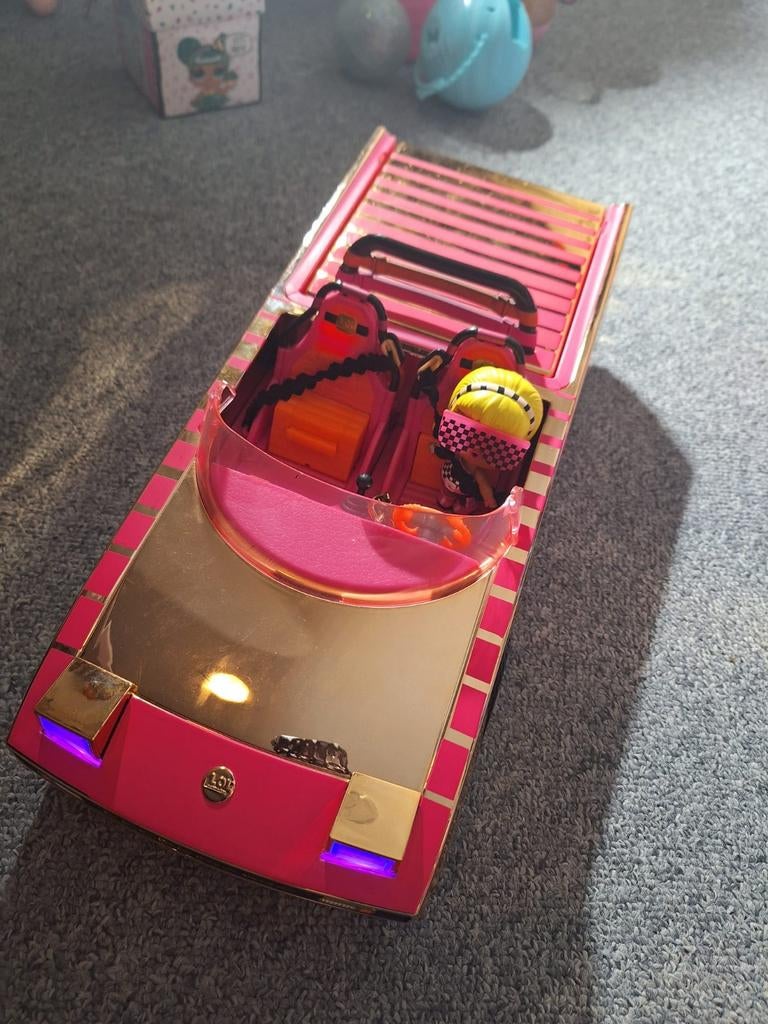 LOL Surprise Auto met Poppetje en Accessoires, Kinderen en Baby's, Speelgoed | Speelgoedvoertuigen, Gebruikt, Ophalen