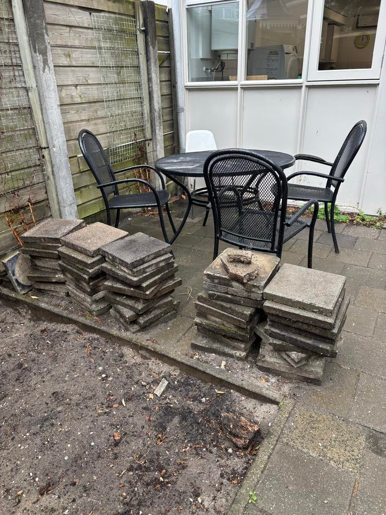 Gratis Ophalen: Tuintegels en Zand, Ophalen, Gebruikt, Minder dan 5 m², Beton
