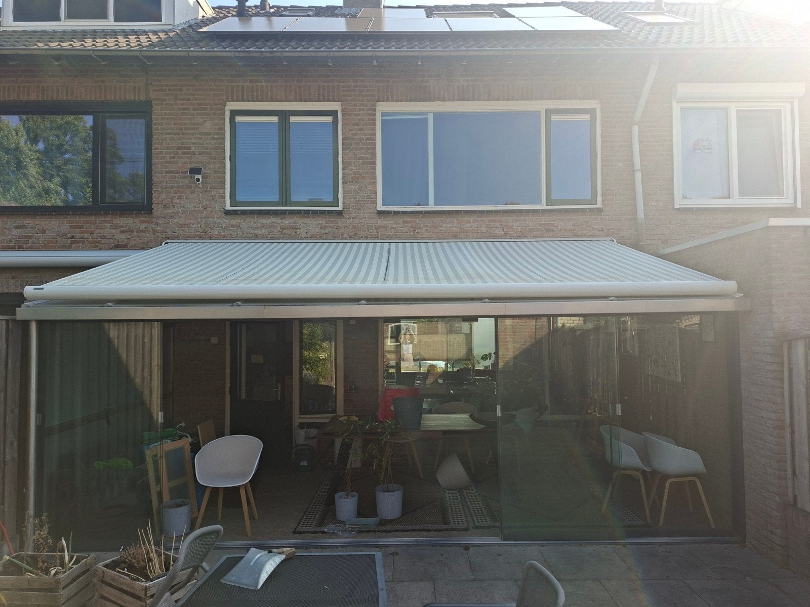 Elektrisch knikarmscherm Primrose ~6m breed, Tuin en Terras, Zonneschermen, Ophalen