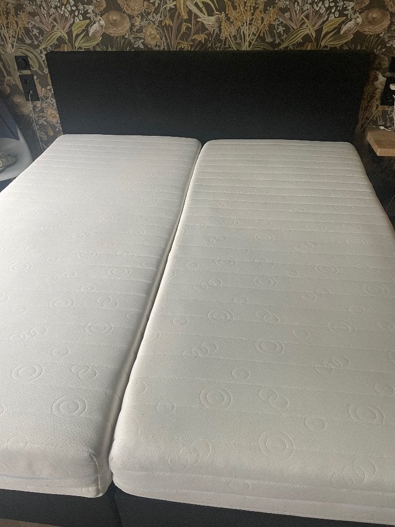 Foto 2 van Boxspring 180x200