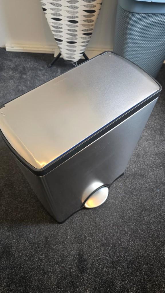 Simplehuman pedaalemmer geborsteld RVS, Ophalen, Gebruikt, Met pedaal, 50 tot 75 cm