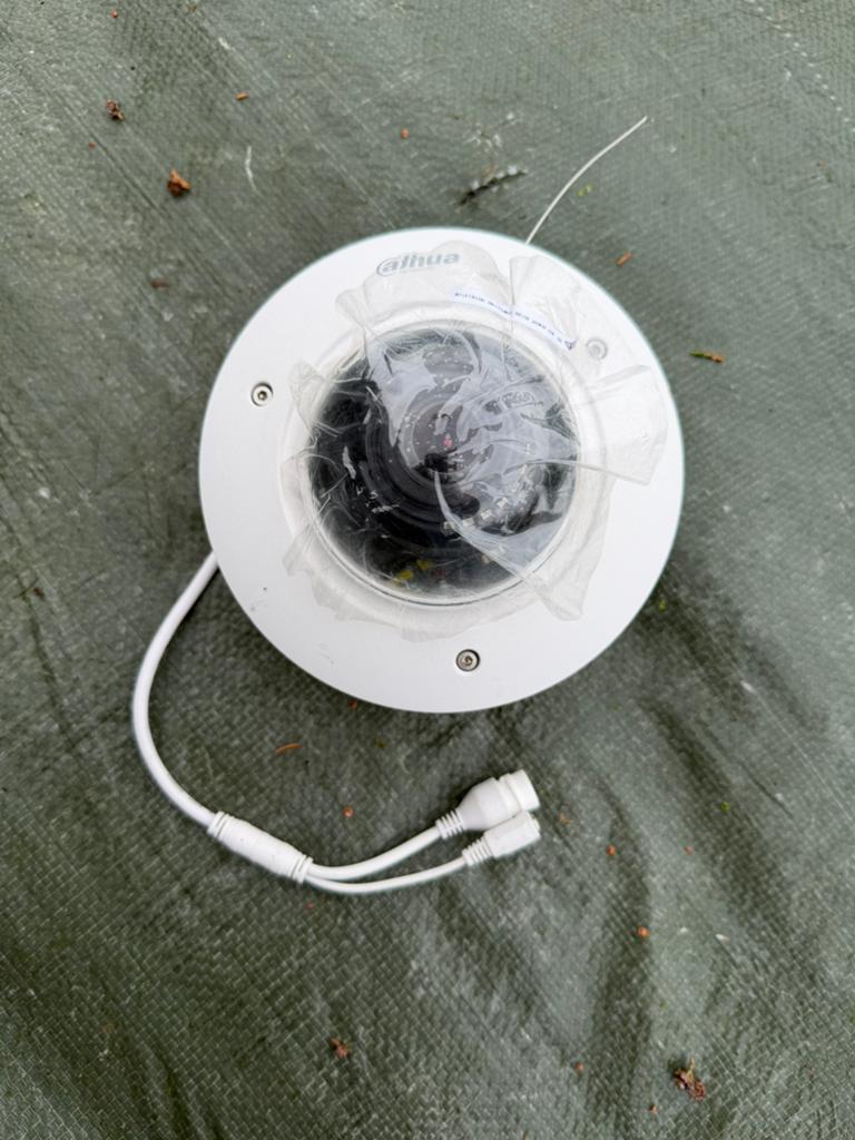 Dahua IP dome camera, model IPC-HDBW5202P-DI, Ophalen of Verzenden, Zo goed als nieuw, Binnencamera