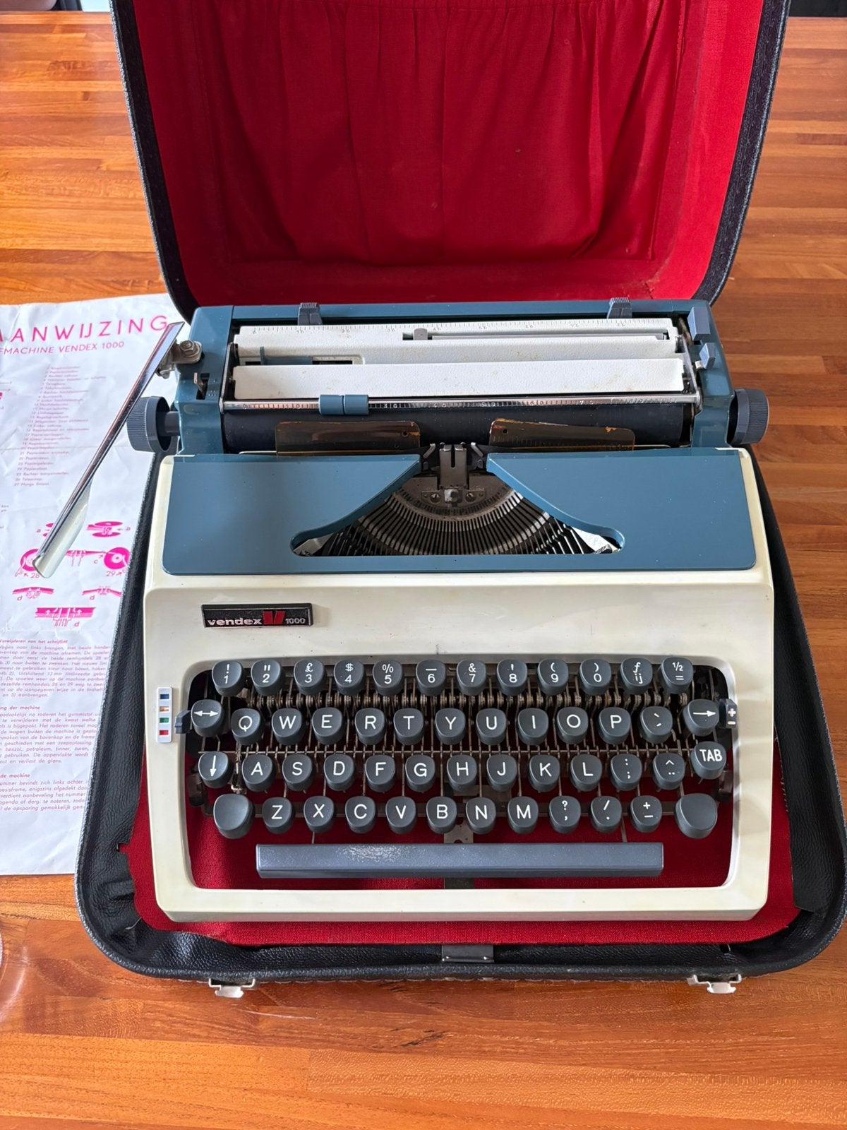 Vintage Vendex 1000 kofferschrijfmachine compleet, Ophalen of Verzenden, Zo goed als nieuw