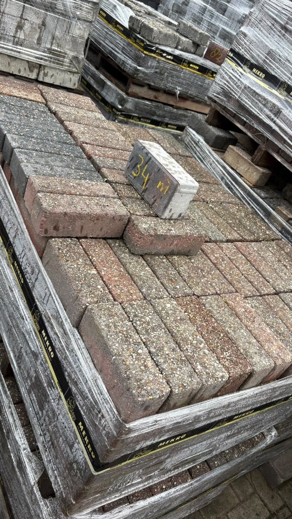 DK 6 cm rood/zwart 34 m2, Klinkers, Ophalen of Verzenden, Zo goed als nieuw, 10 m² of meer