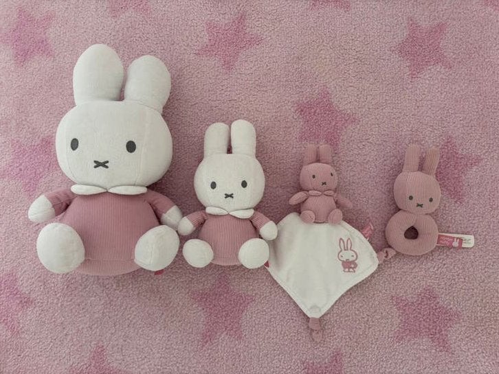 4x Nijntje knuffels in uitstekende staat, Konijn, Nijntje, Ophalen of Verzenden, Zo goed als nieuw
