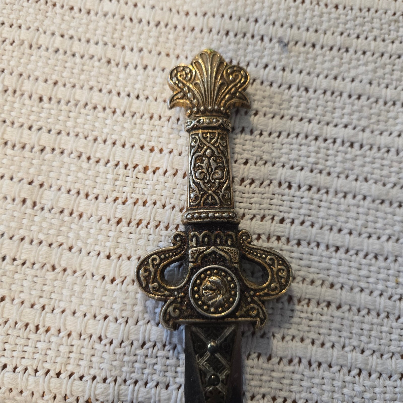 Decoratieve Dolk met Gedetailleerd Handvat, Ophalen of Verzenden