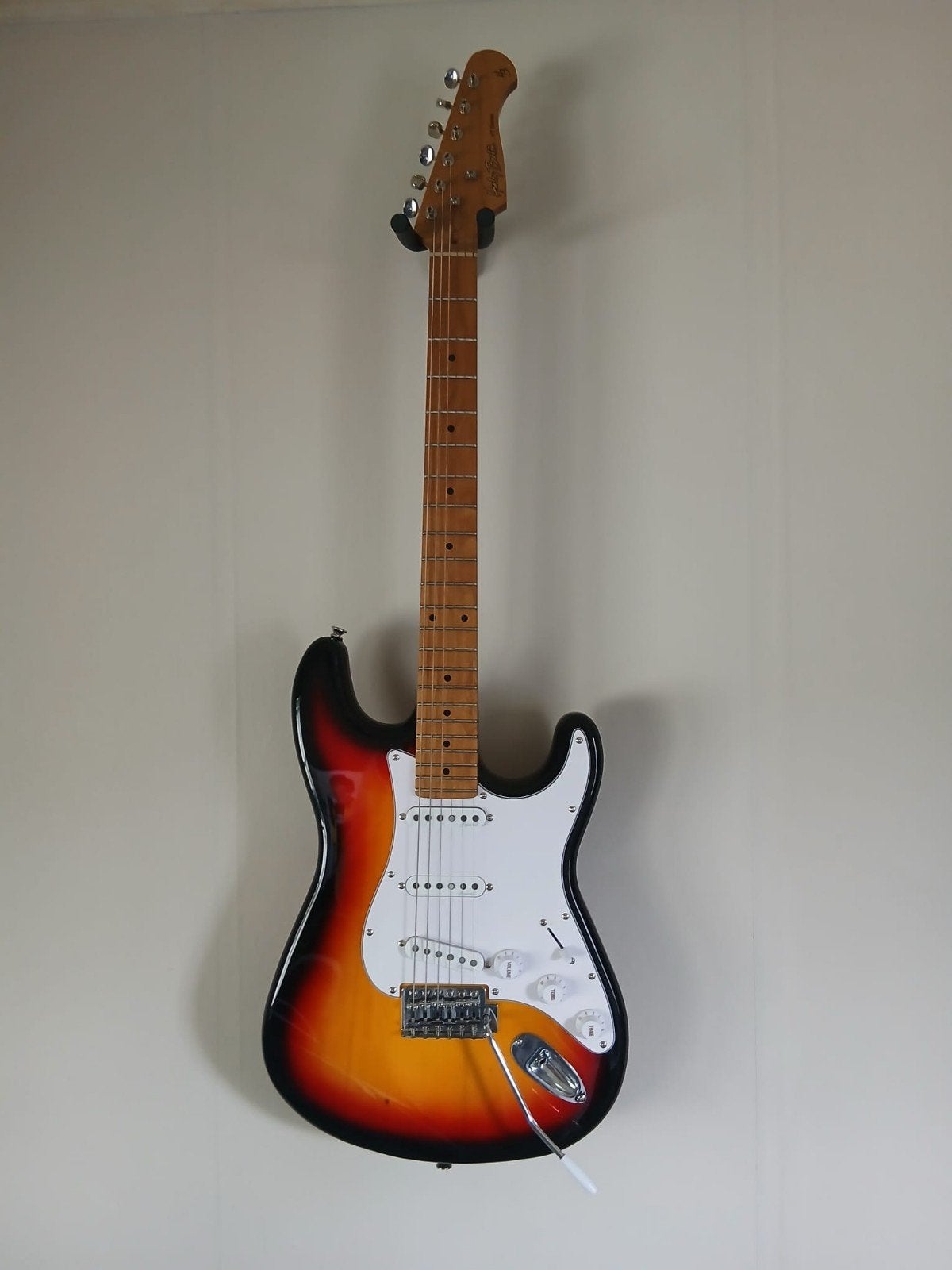 Prachtige Harley Benton gitaar, Muziek en Instrumenten, Snaarinstrumenten | Gitaren | Elektrisch, Ophalen, Zo goed als nieuw, Solid body
