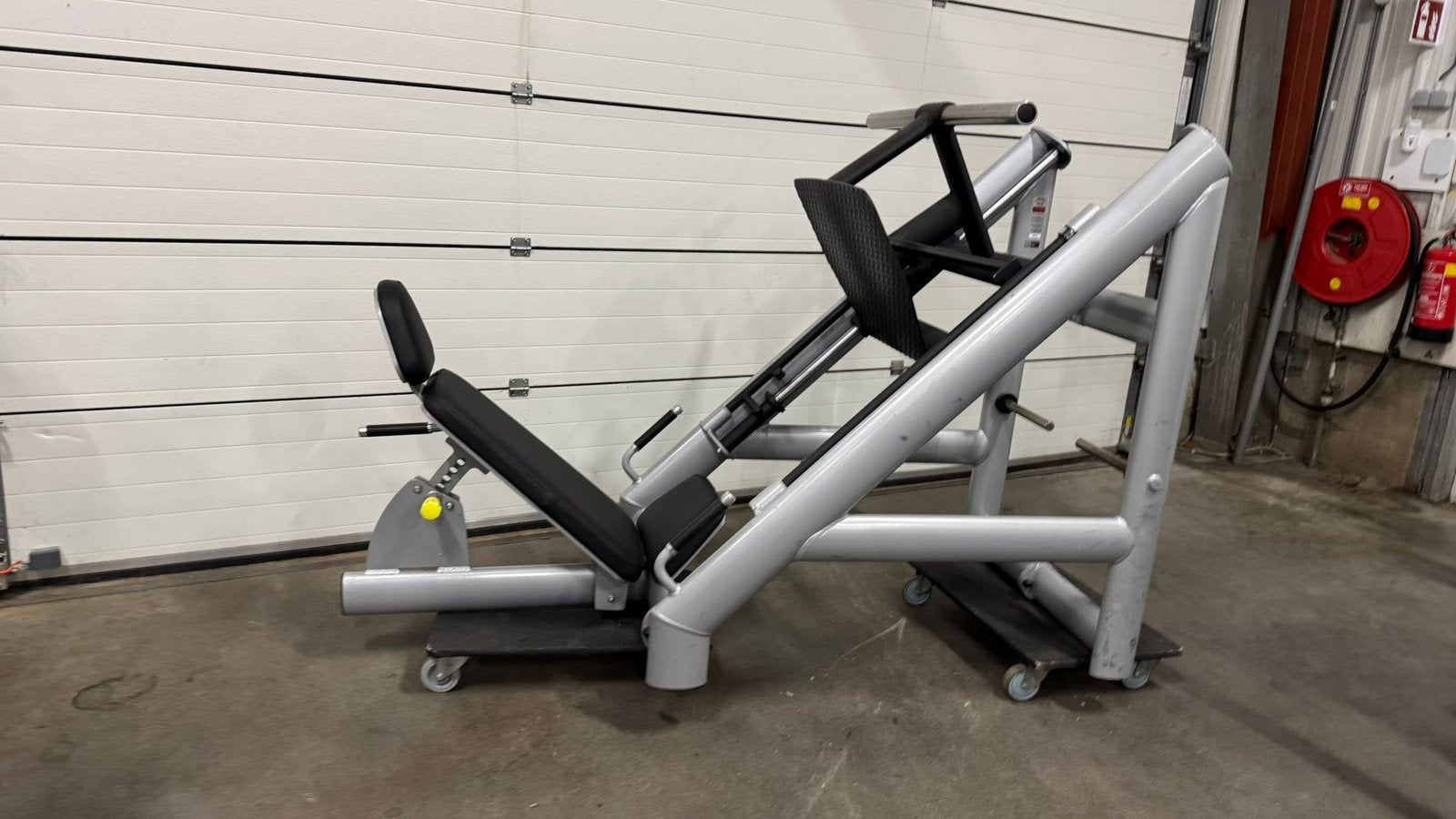 Gym 80 Sygnum Line Plate Loaded Legpress, Sport en Fitness, Fitnessmaterialen, Ophalen, Gebruikt, Benen, Overige typen