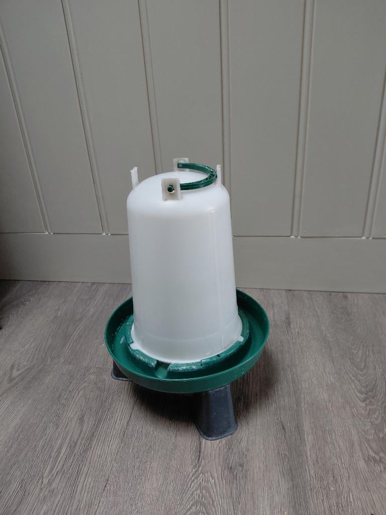 watersilo 3 liter, Ophalen of Verzenden, Gebruikt, Drinken en Voederen
