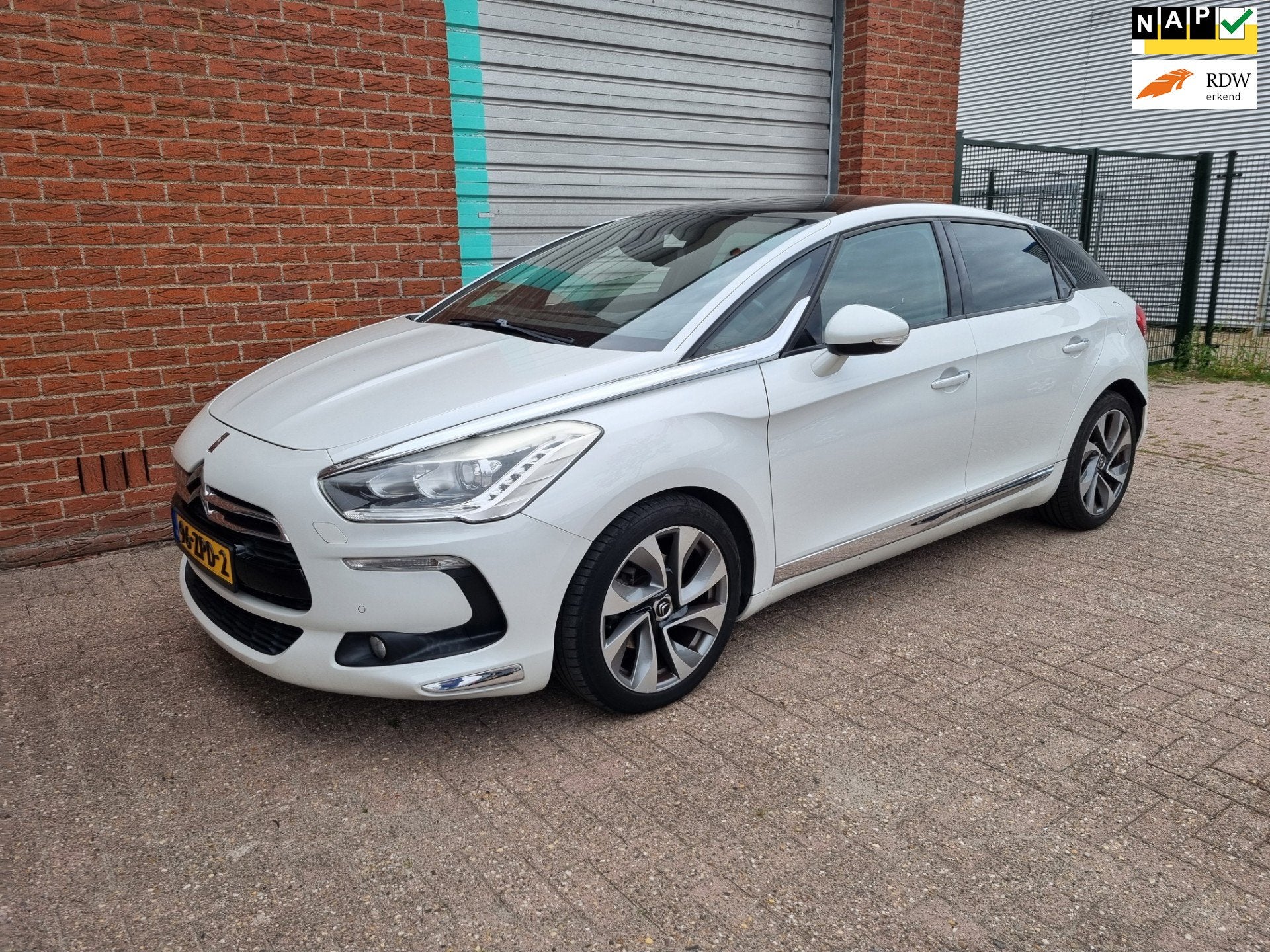 Citroen DS5 1.6 THP So Chic 115kw Automaat Bj:2012 NAP!