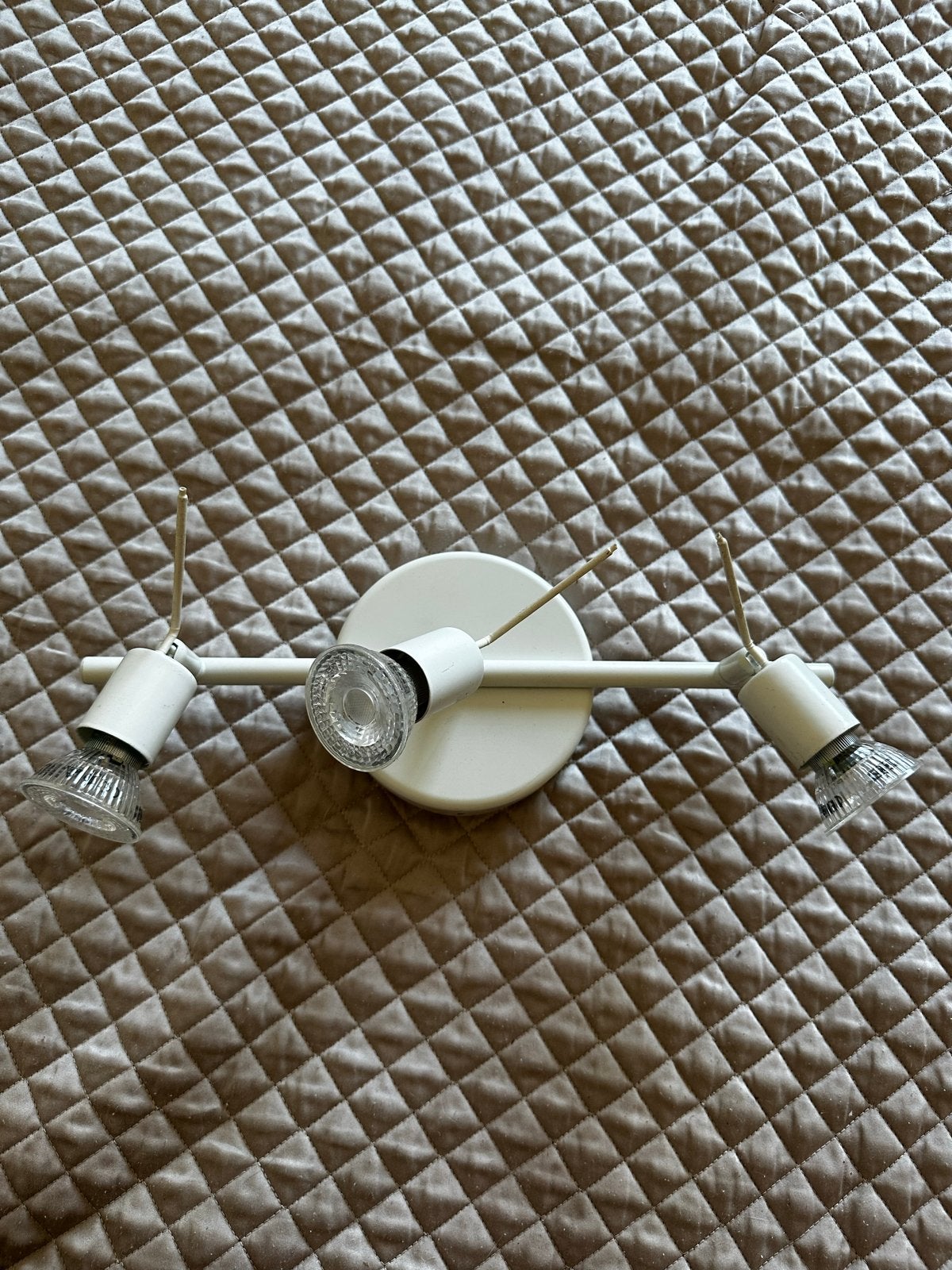 Witte plafondspot met 3 verstelbare spots, Ophalen, Halogeen, Gebruikt, GU10