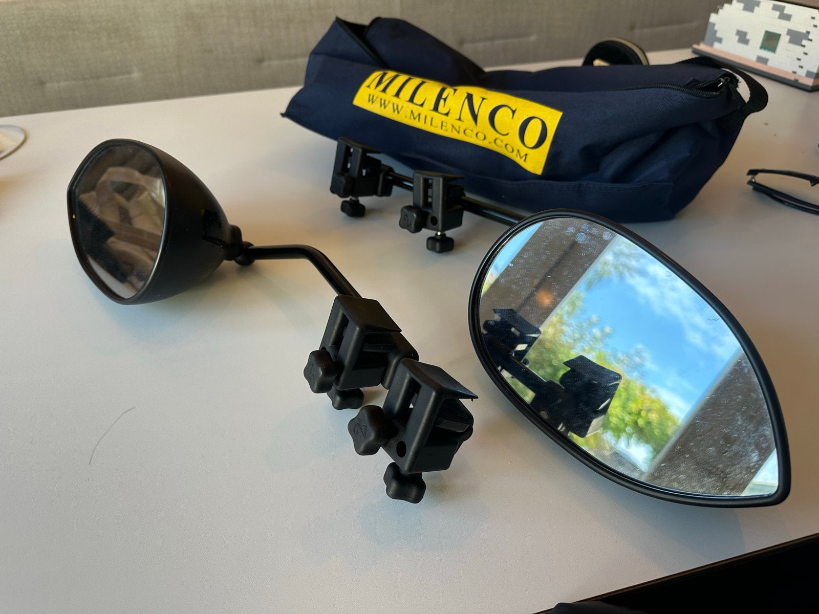 Milenco aero 3 caravanspiegels met opbergtas, Ophalen, Zo goed als nieuw