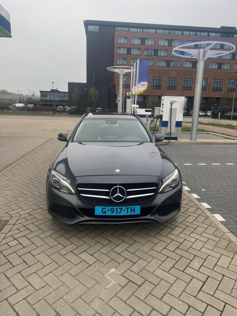 MERCEDES-BENZ C-KLASSE 200 D/ PANO/ 360° CAMERA/ CARPLAY, Automaat, Achterwielaandrijving, Leder, Stationwagon