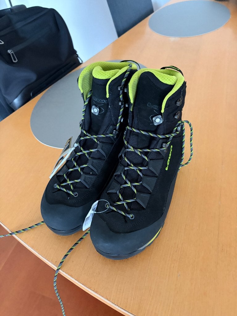 Lowa Alpine Pro LE GTX bergschoenen mt 44 (UK 9.5) – NIEUW, Ophalen of Verzenden, Nieuw, Schoenen