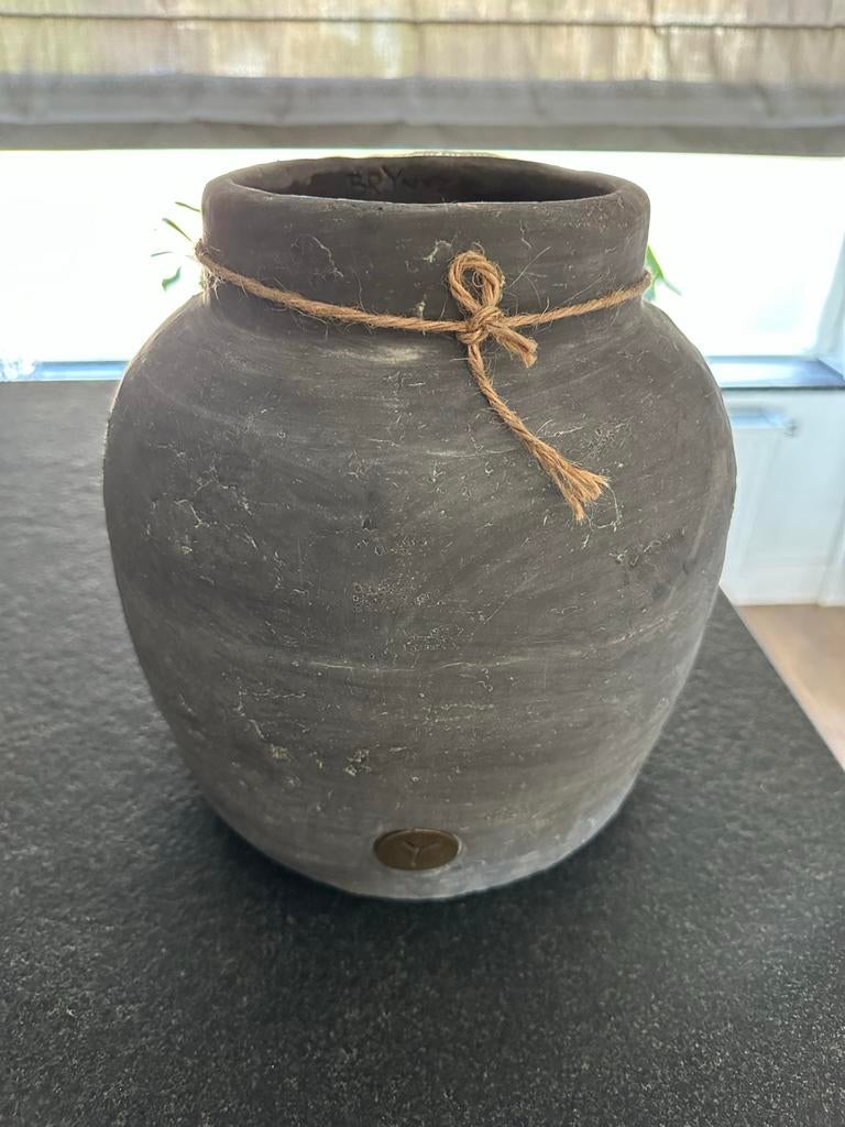 Brynxz Bloempot / Vaas Landelijk Brocant - 26 cm Hoog, Huis en Inrichting, Woonaccessoires | Vazen, Ophalen, Steen, Overige kleuren
