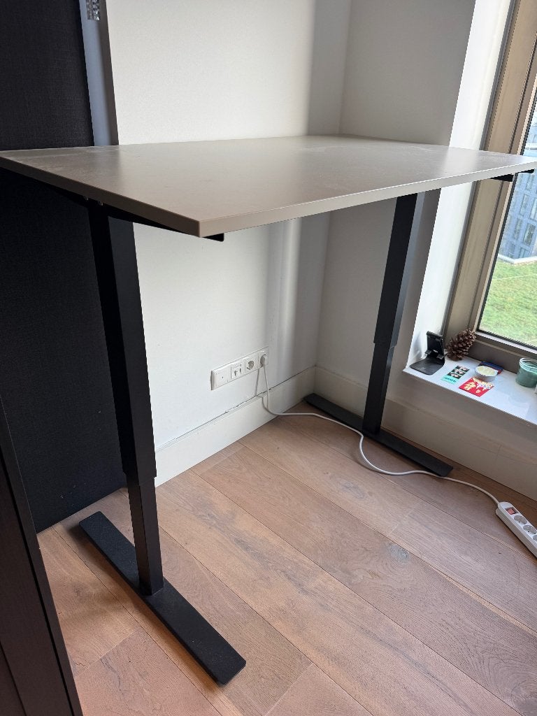 Office Table (IKEA), Ophalen, Zit-sta bureau, 120 cm, In hoogte verstelbaar