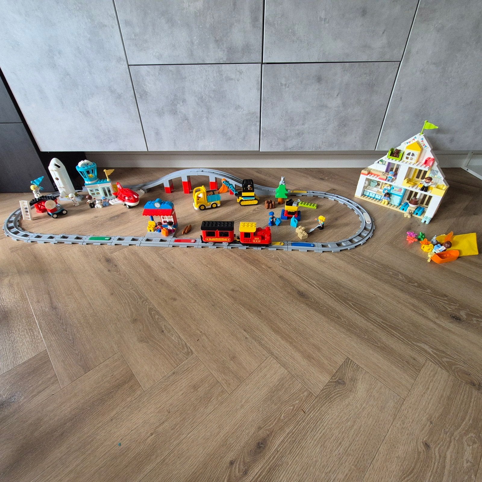 7 complete LEGO DUPLO sets - Stoomtrein, Speelhuis, Ruimte, Ophalen of Verzenden, Gebruikt, Overige merken