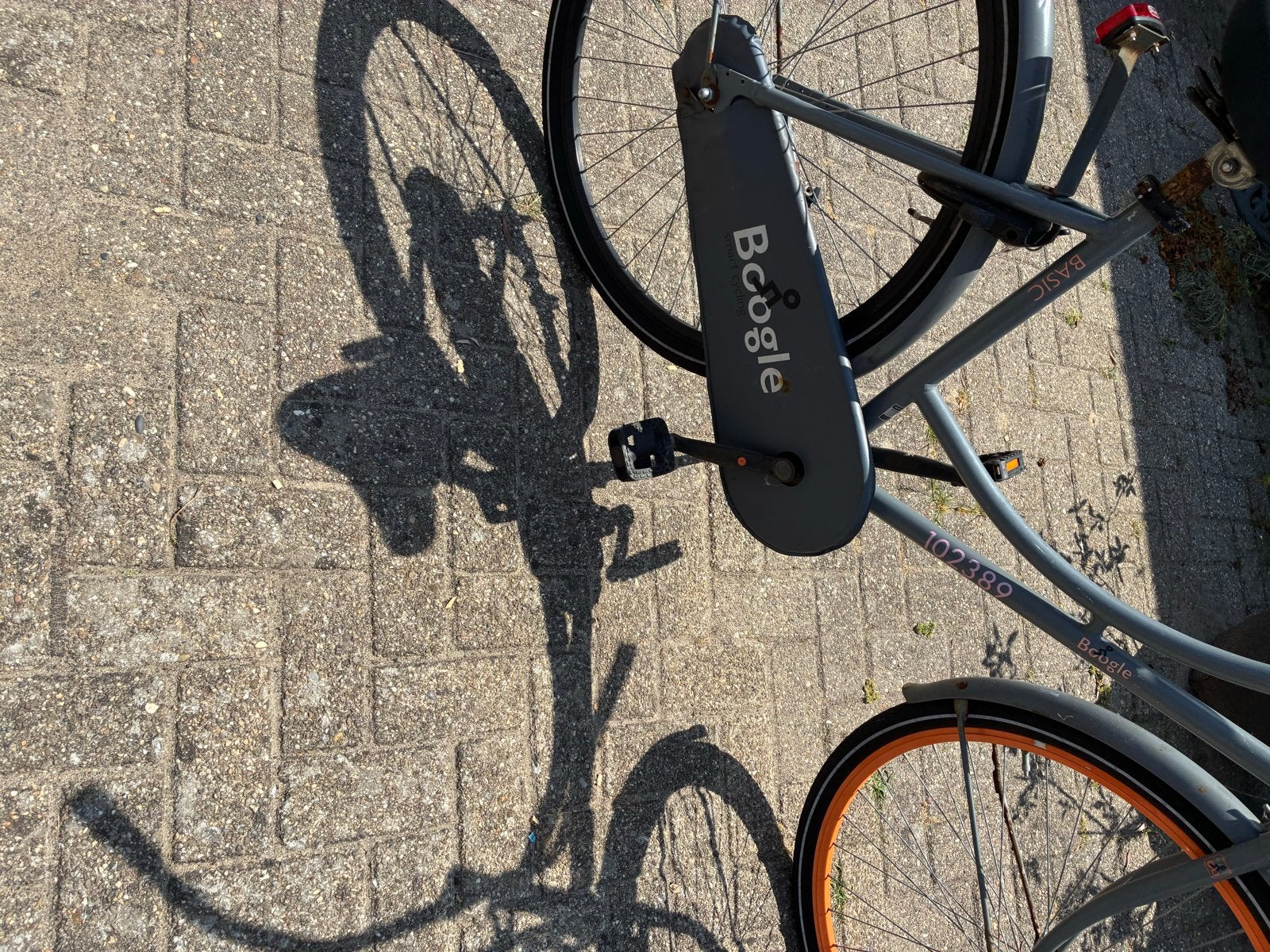 Oma damesfiets 28 inch met terugtraprem, verlichting en slot, 56 cm of meer, Ophalen, Gebruikt, Overige merken