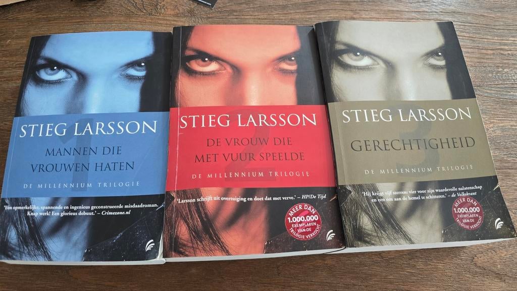 Stieg Larsson -De Millennium Trilogie, Ophalen of Verzenden, Gelezen