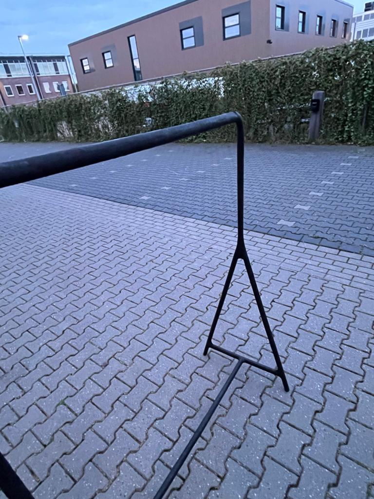 Zwart kledingrek, kunststof stevig en modern design, Ophalen of Verzenden, Gebruikt