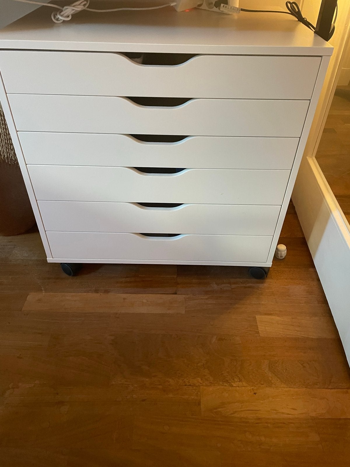 IKEA ALEX Ladeblok op wielen, wit, 67x66, Huis en Inrichting, Ophalen, Overige materialen, 5 laden of meer, 50 tot 100 cm