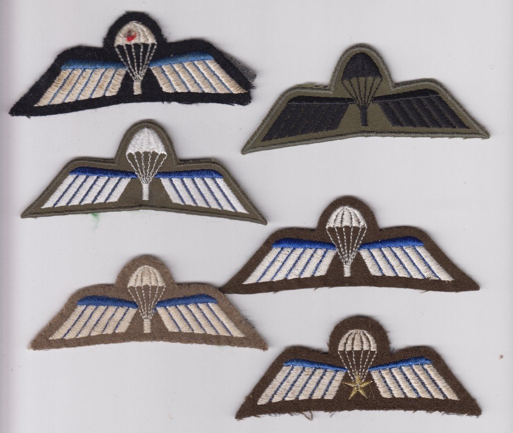 6 versch parawings, Verzamelen, Ophalen of Verzenden, Landmacht, Nederland, Embleem of Badge