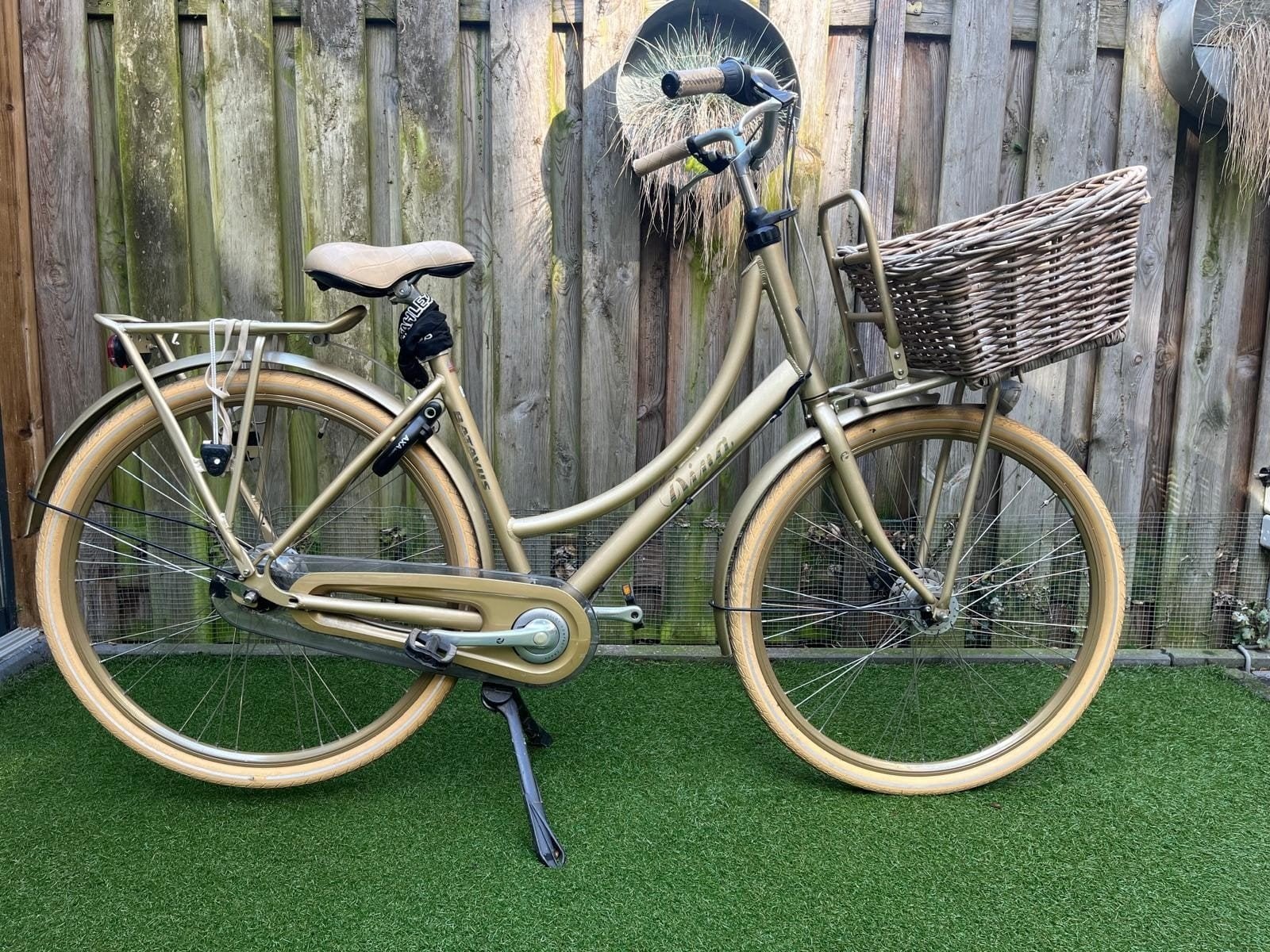 batavus diva, Fietsen en Brommers, Ophalen, Versnellingen, 56 cm of meer, Zo goed als nieuw
