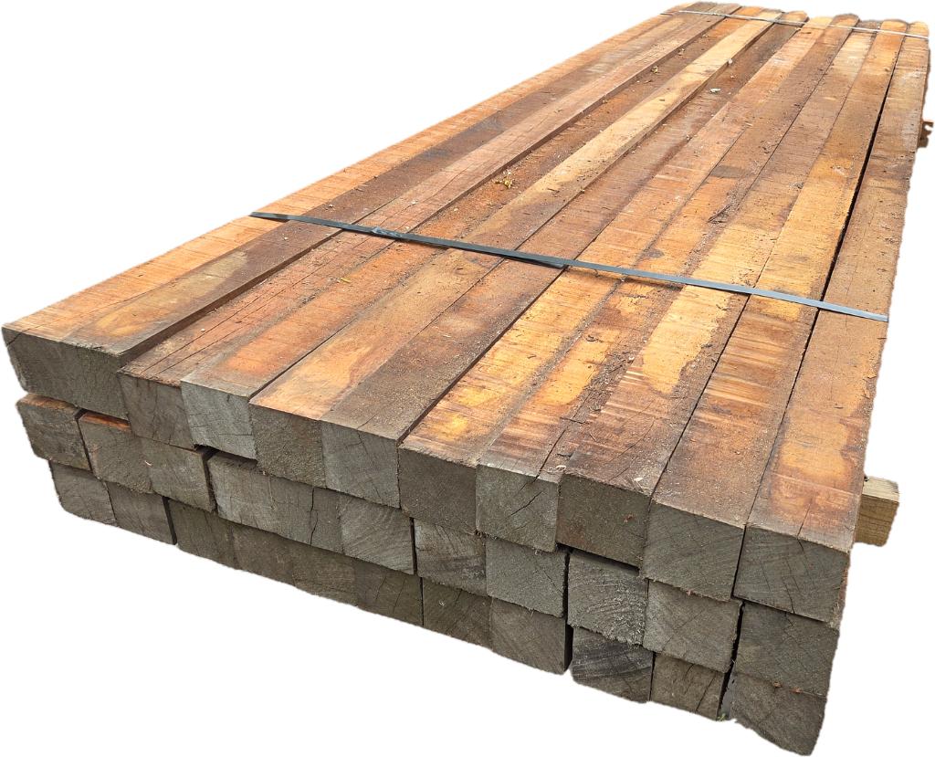 33 Hardhouten palen 7.0x7.0 / 2.70 m lang  - nr: HB85