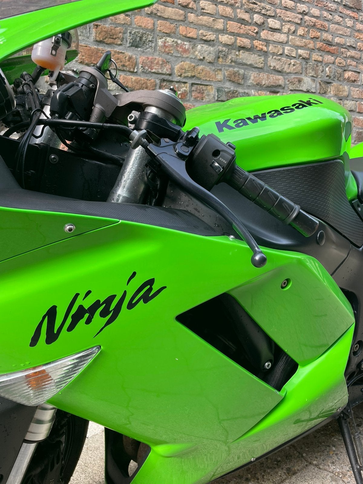 Kawasaki ZX-6R Ninja 2007 | 35.331 km | Akrapovič, Motoren, Particulier, Super Sport